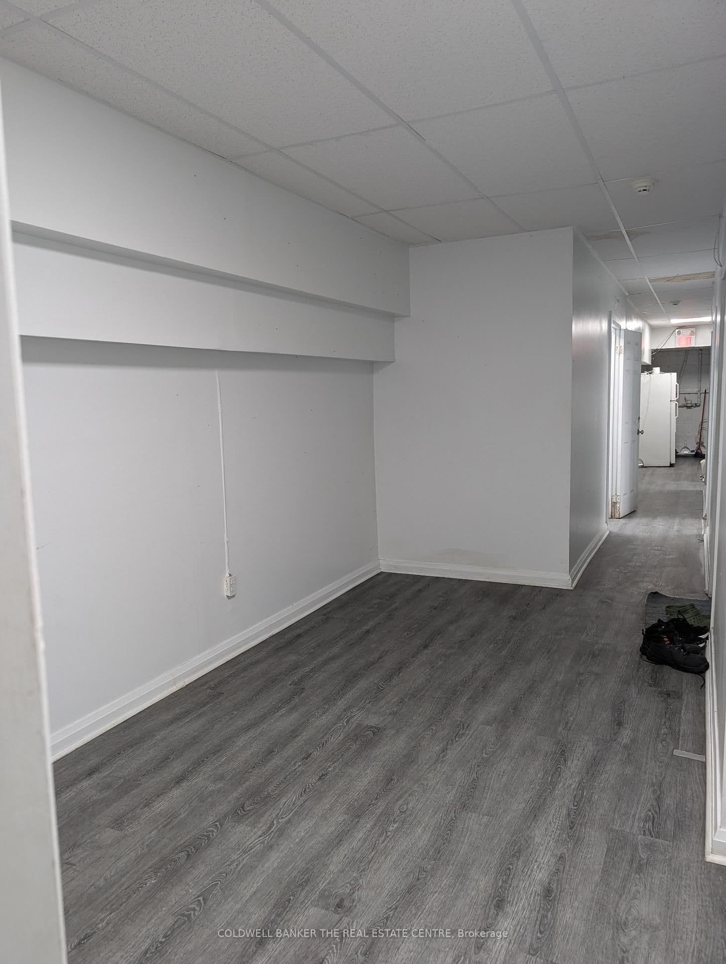 2823 Danforth Avenue, Unit Lower Level - bedroom #4