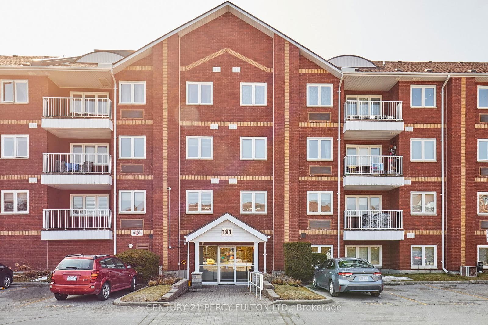 191 Lake Driveway W, Unit 201