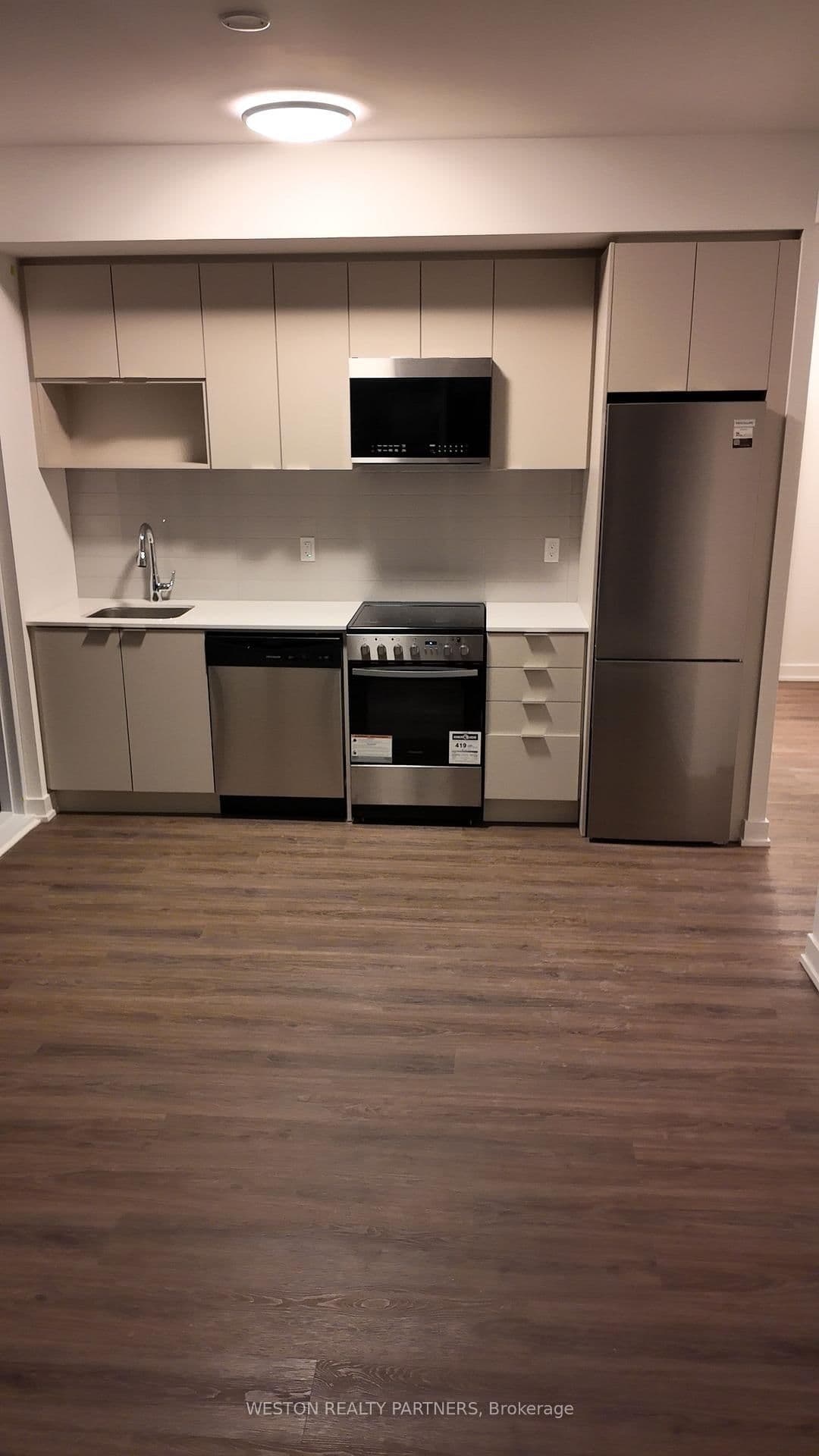 4569 Kingston Road, Unit 212