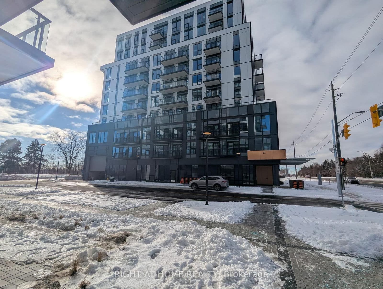 #407 - 7437 Kingston Road