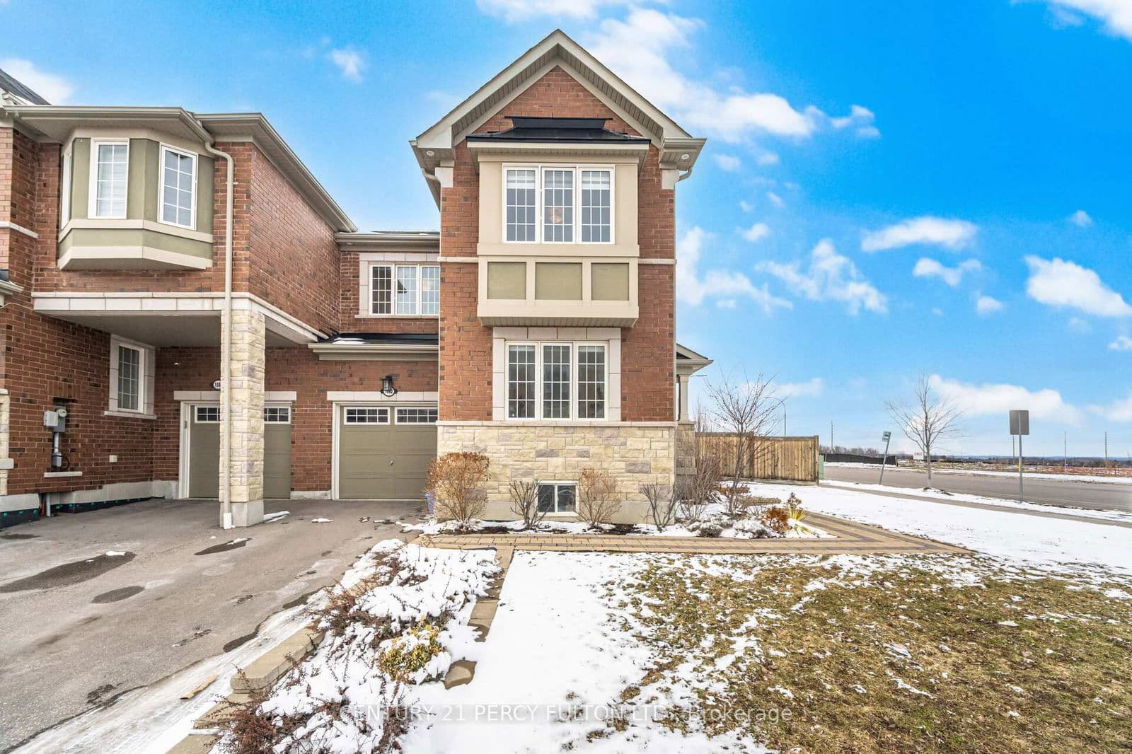 1082 Belcourt Street