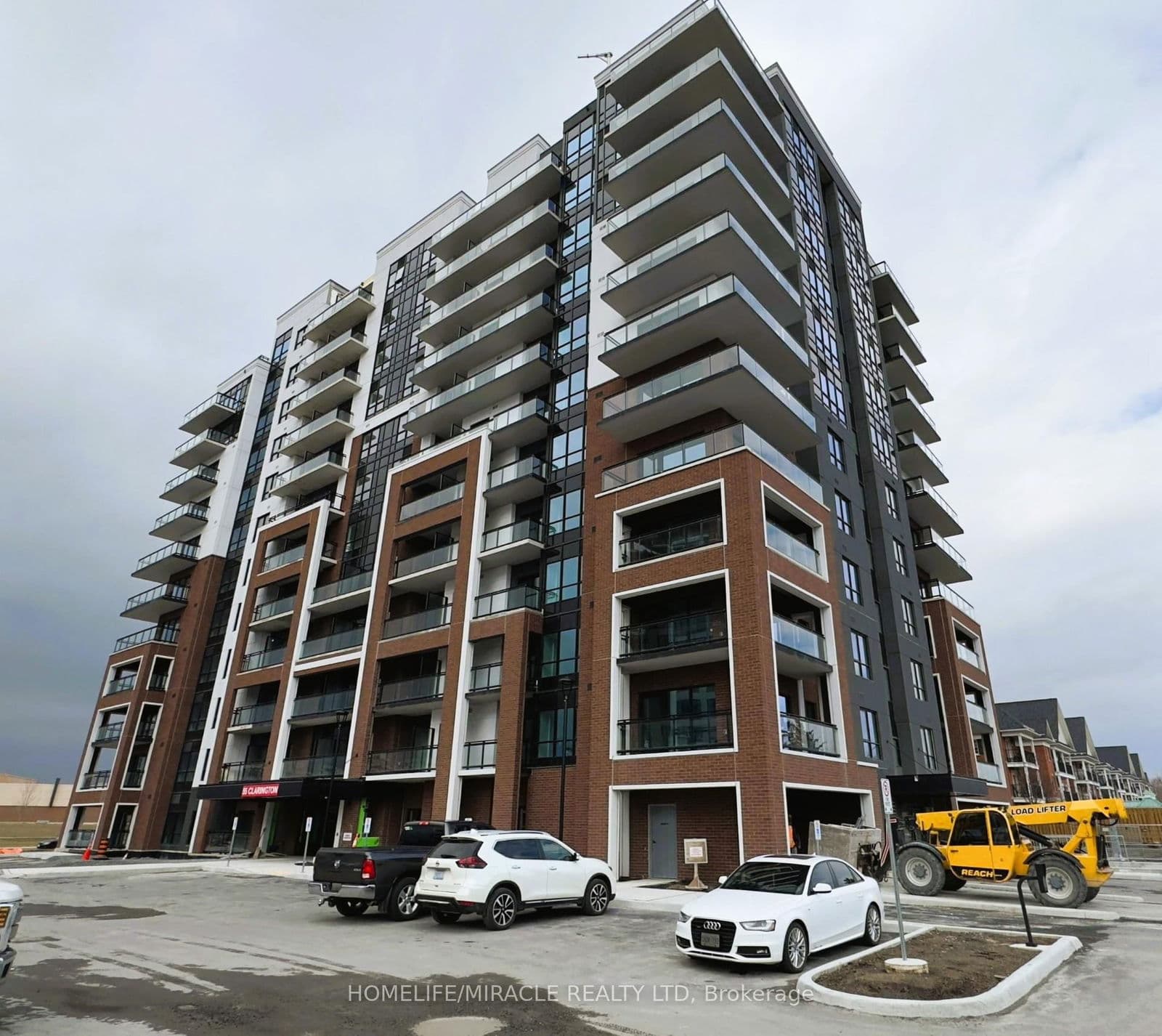 55 Clarington Boulevard, Unit 404