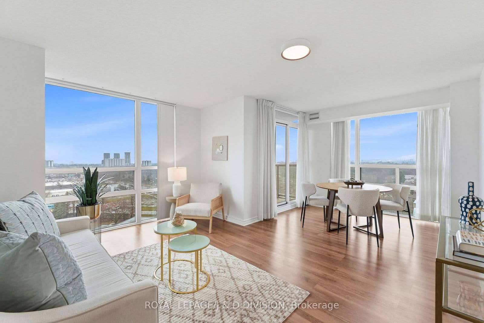 #1610 - 68 Grangeway Avenue