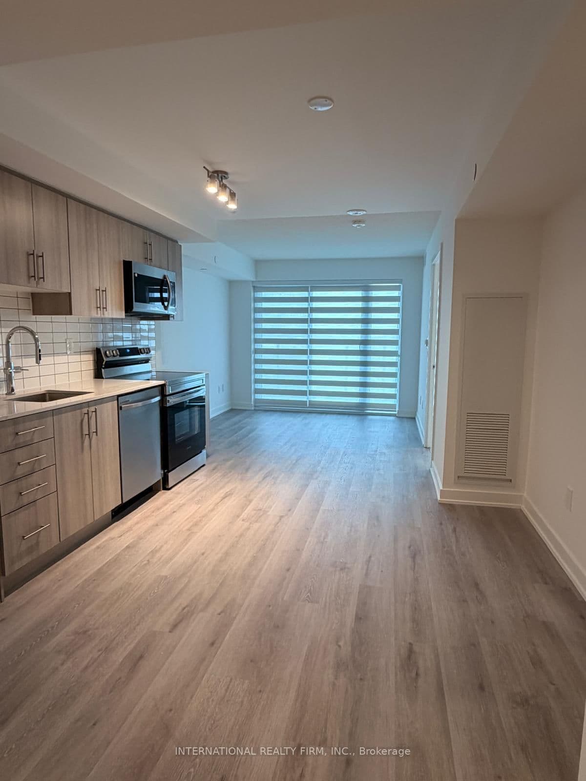 #907 - 1010 Sandy Beach Road