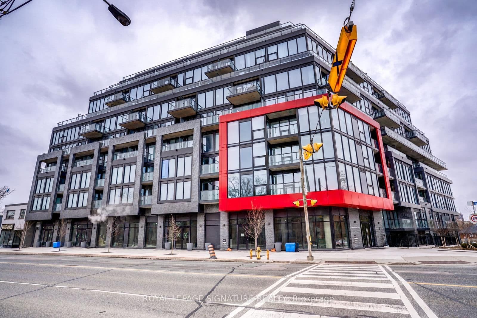 #814 - 2 Manderley Drive