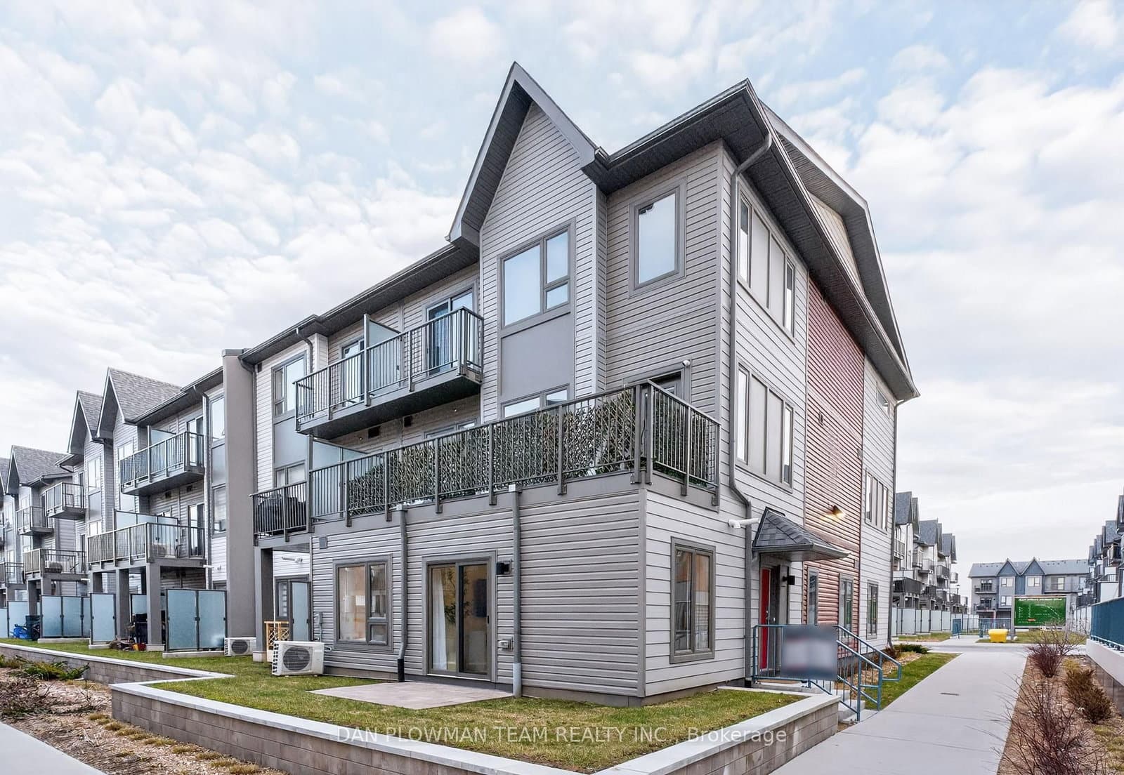 #1001 - 2635 William Jackson Drive