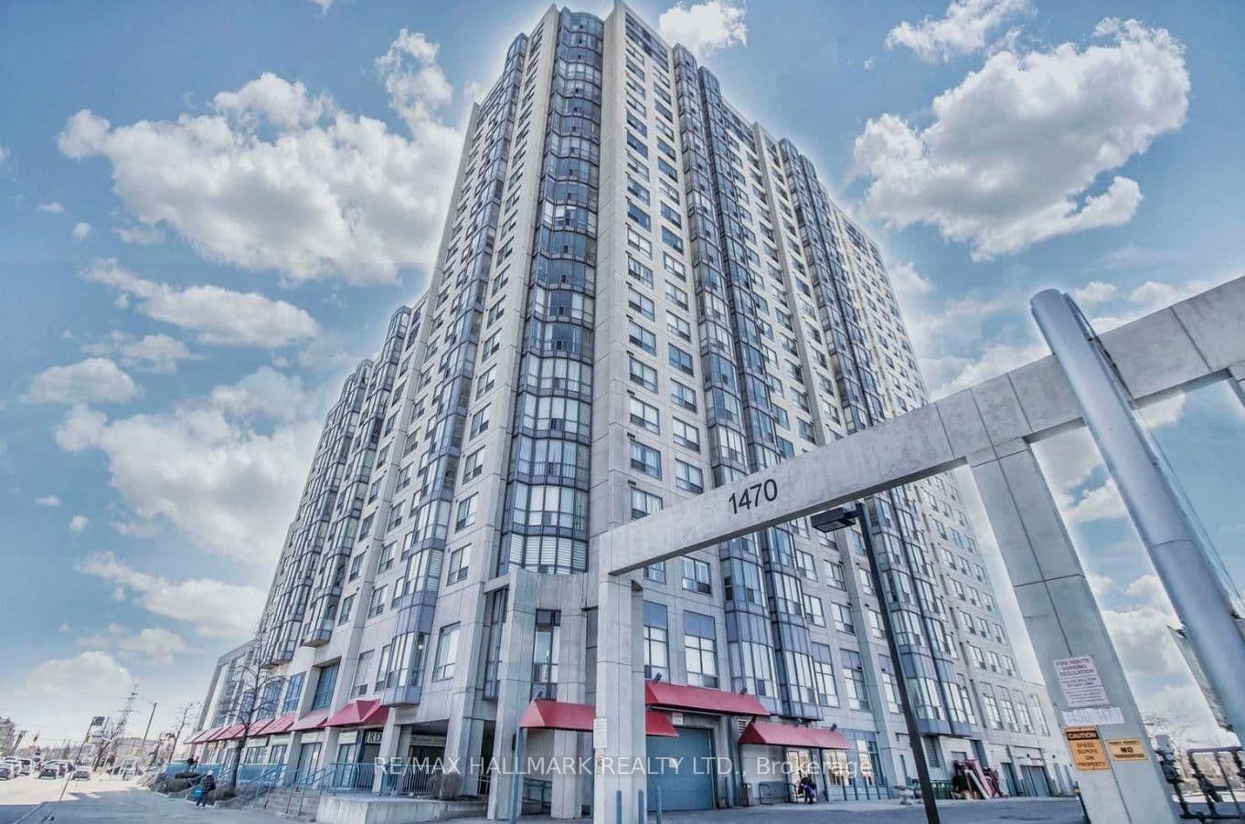 #1003 - 1470 Midland Avenue