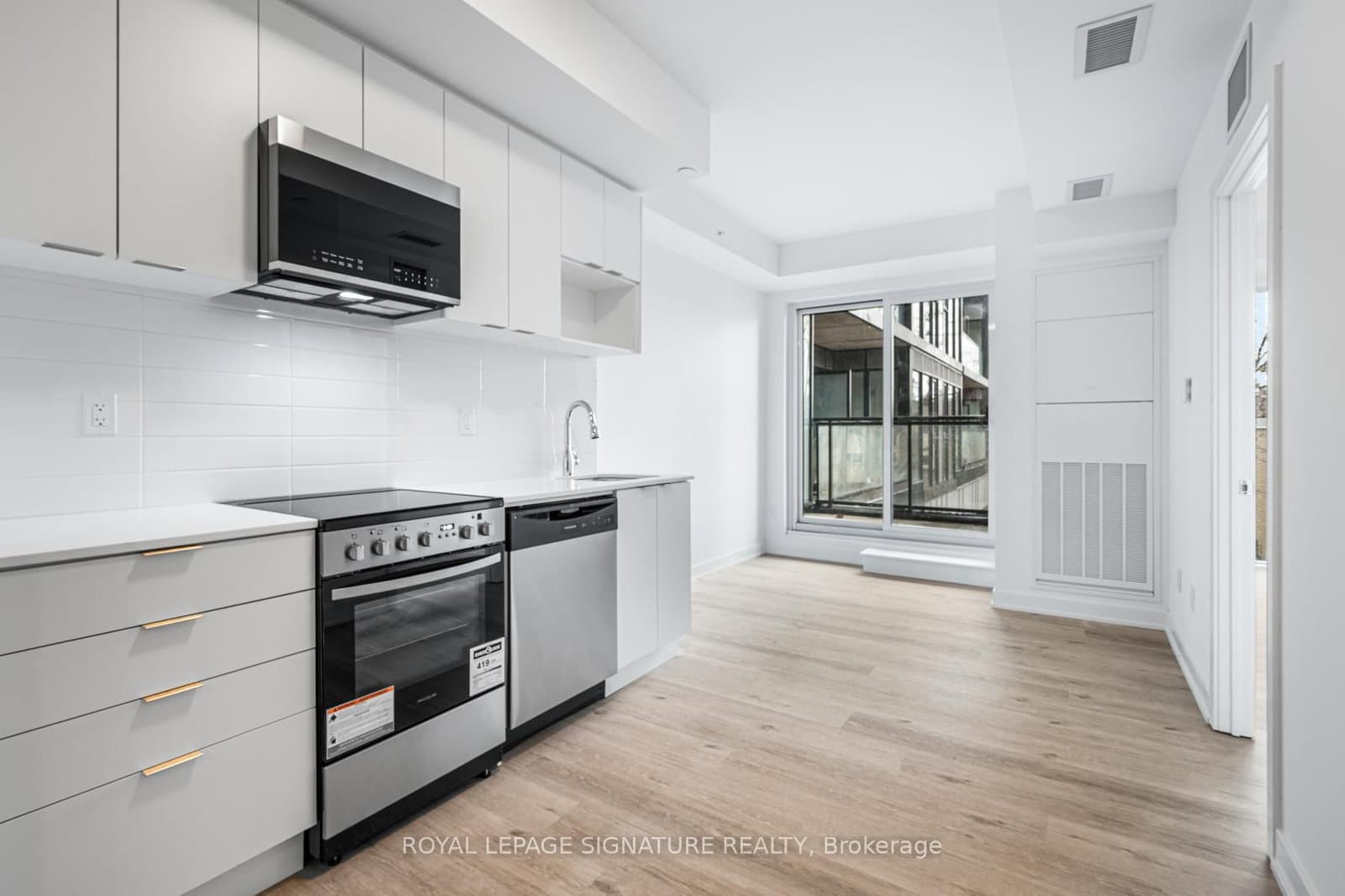 4569 Kingston Road, Unit 206
