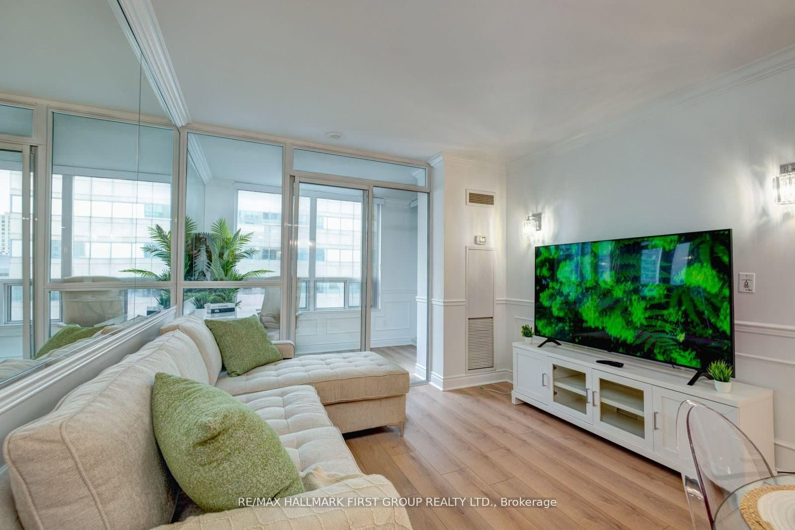 #1008 - 60 Brian Harrison Way