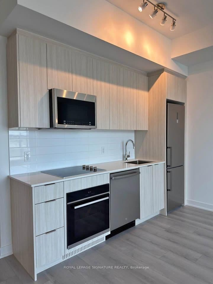 #219 - 743 Warden Avenue