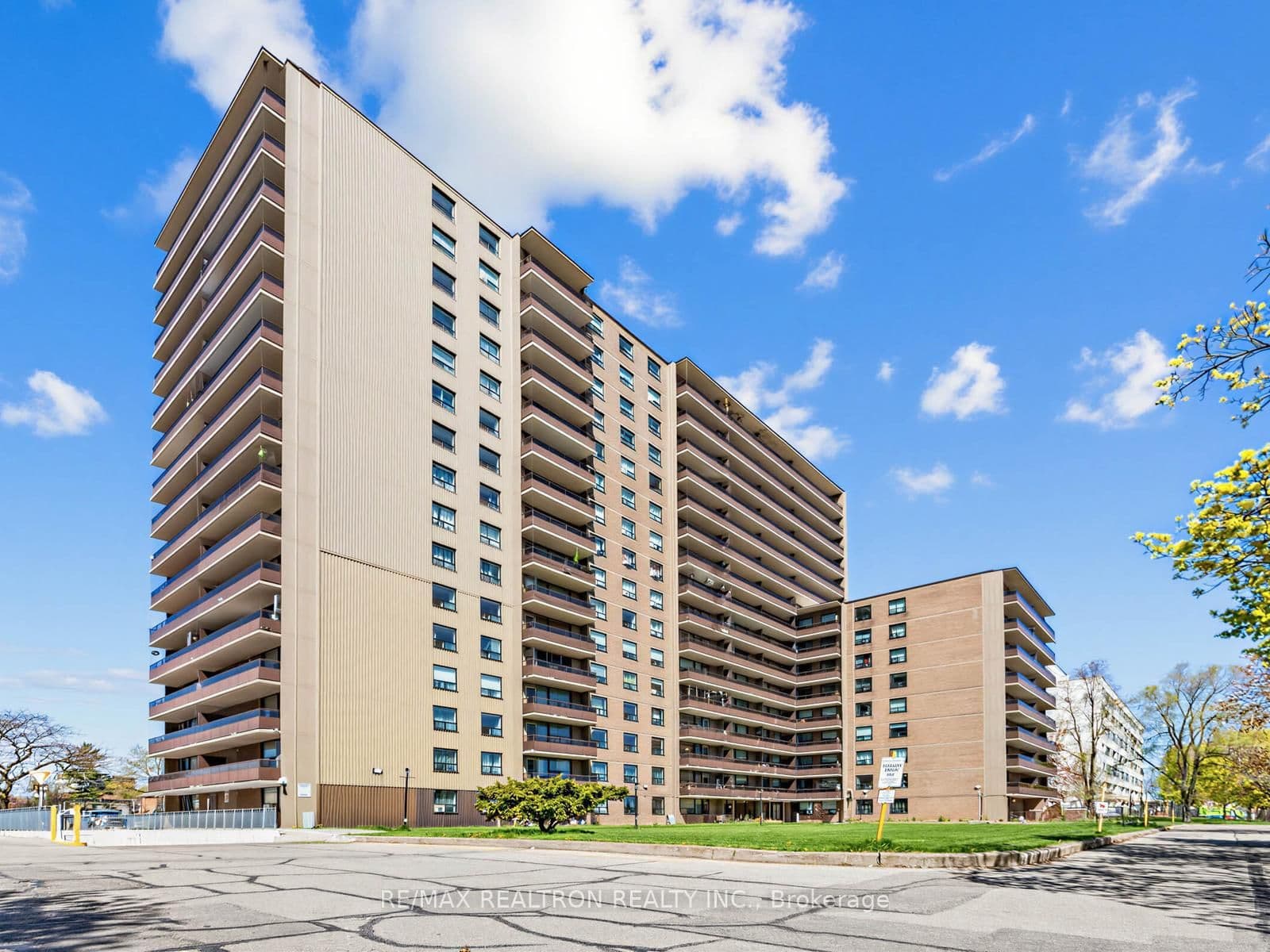 #501 - 180 Markham Road