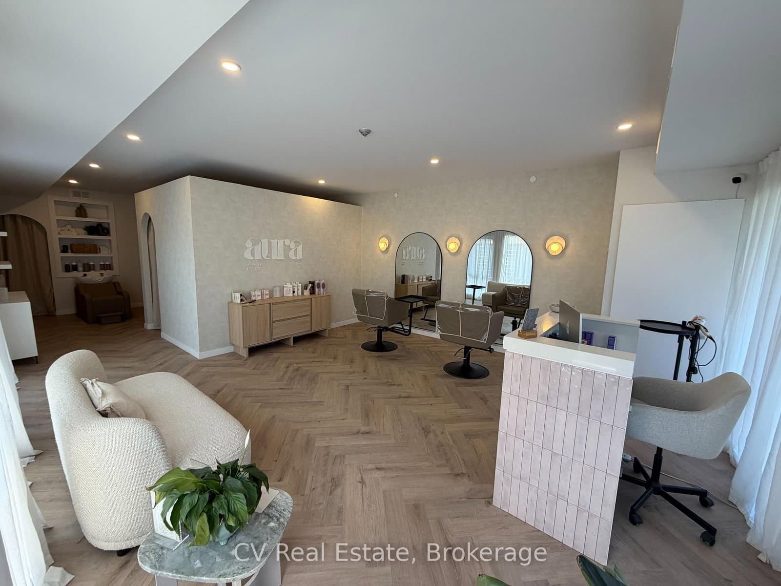 #102 - 61 Orchard Park Drive