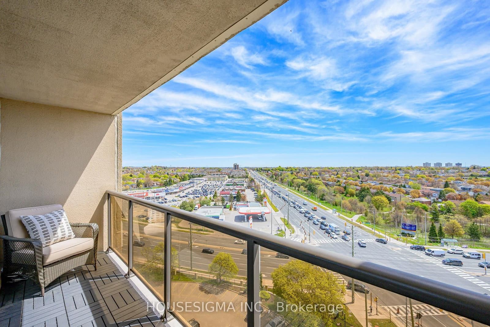 #1203 - 2 Westney Road N