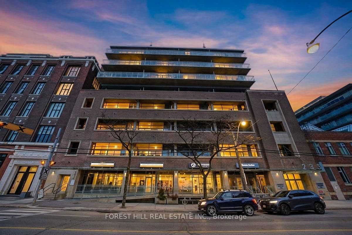 #804 - 233 Carlaw Avenue