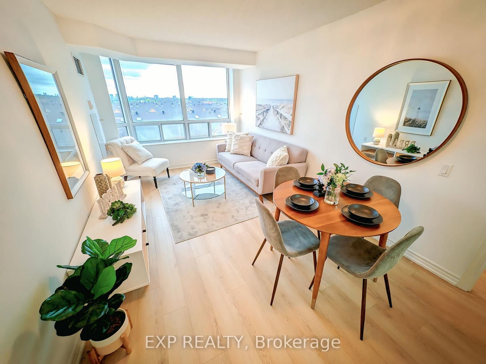 #712 - 3088 Kennedy Road