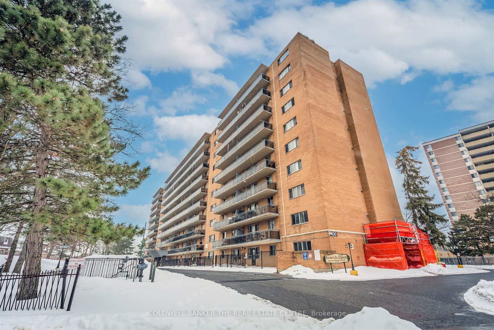 #1006 - 100 Dundalk Drive