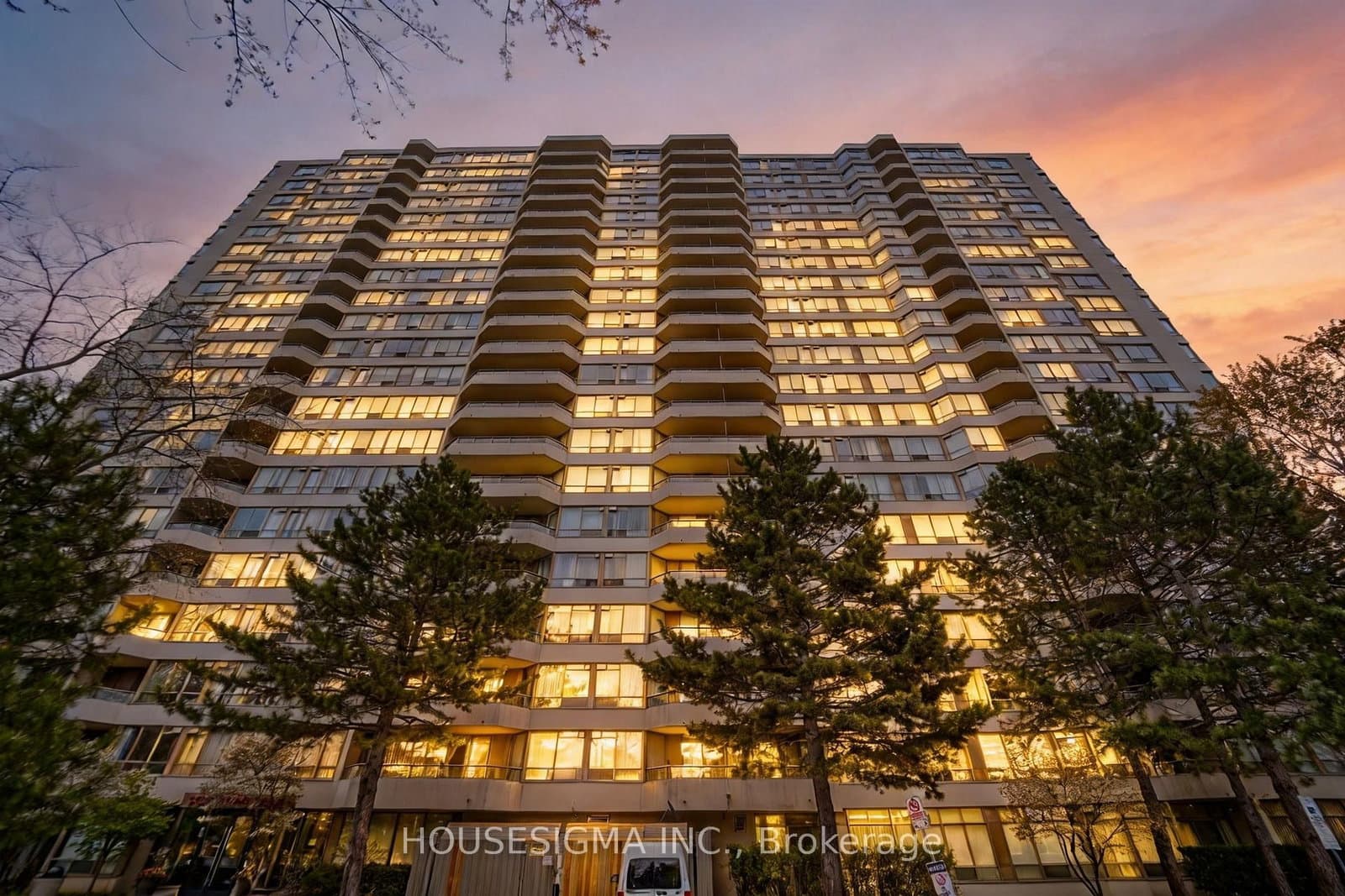 #1602 - 5 Greystone Walk Drive