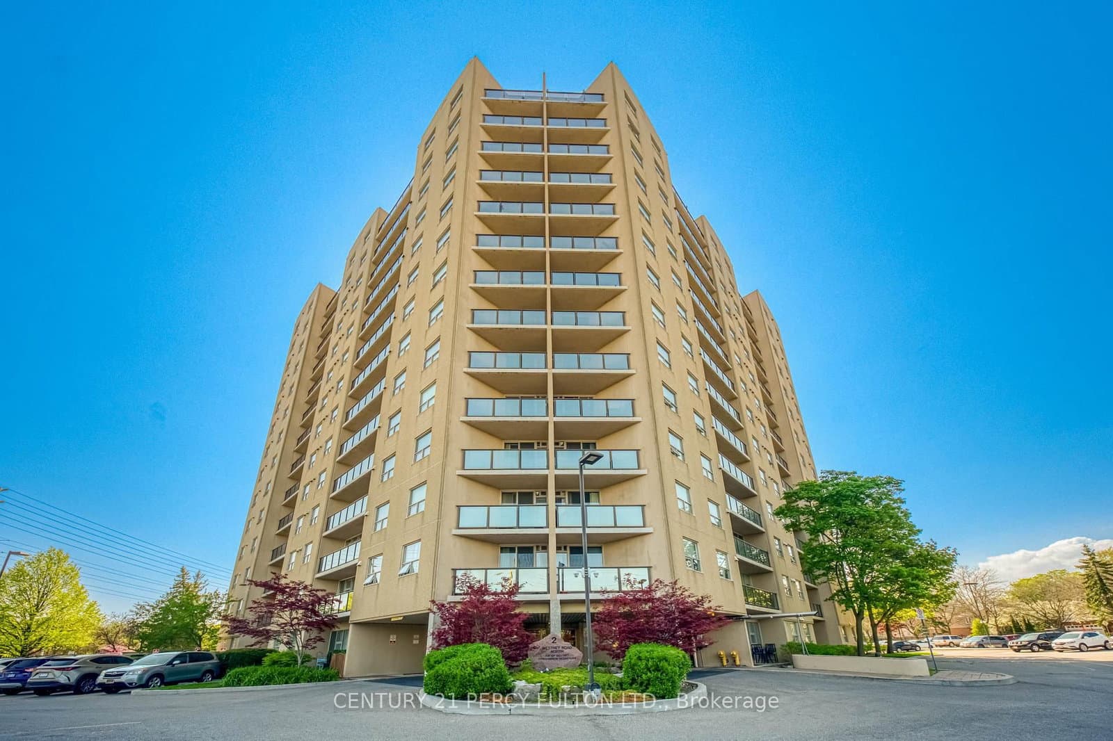 #1004 - 2 Westney Road N