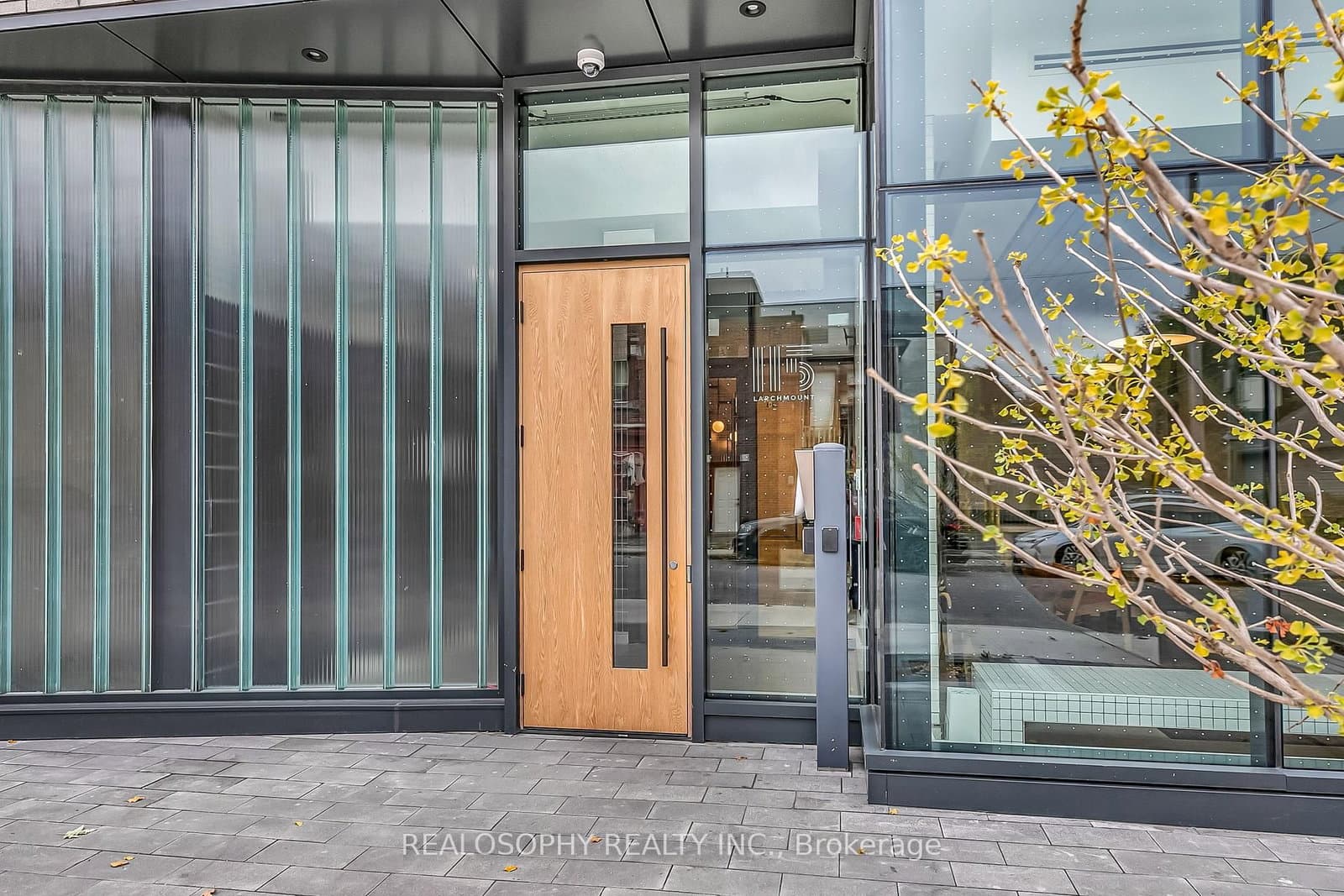 #208 - 115 Larchmount Avenue