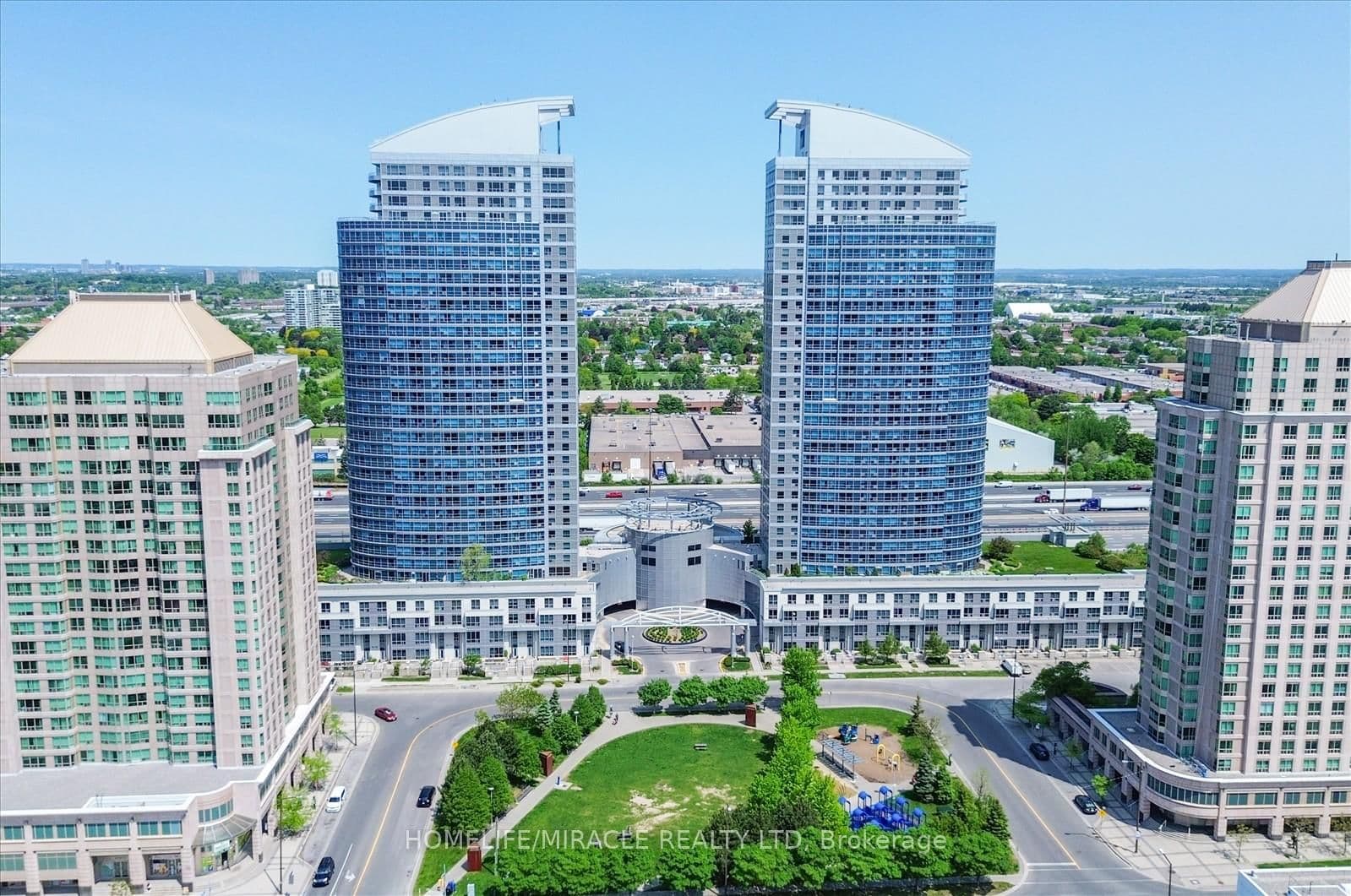 #712 - 38 Lee Centre Drive