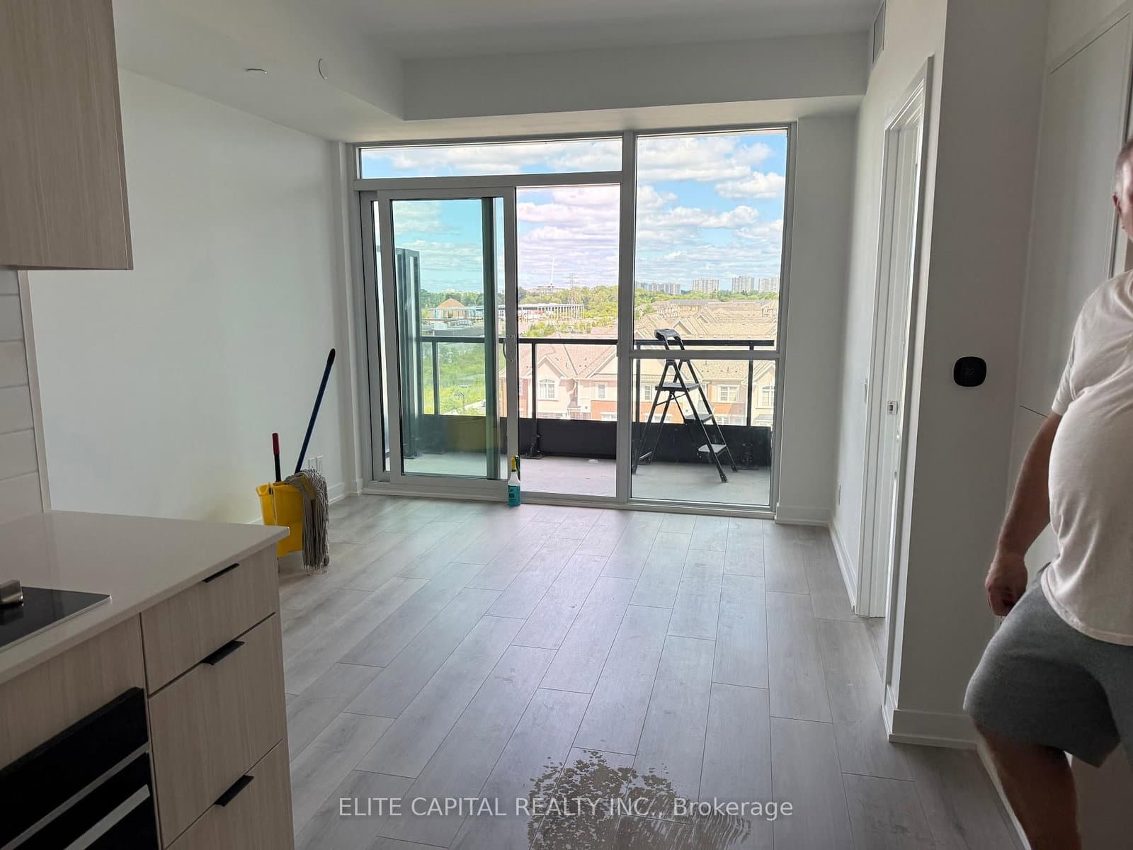 #521 - 20 Deans Drive