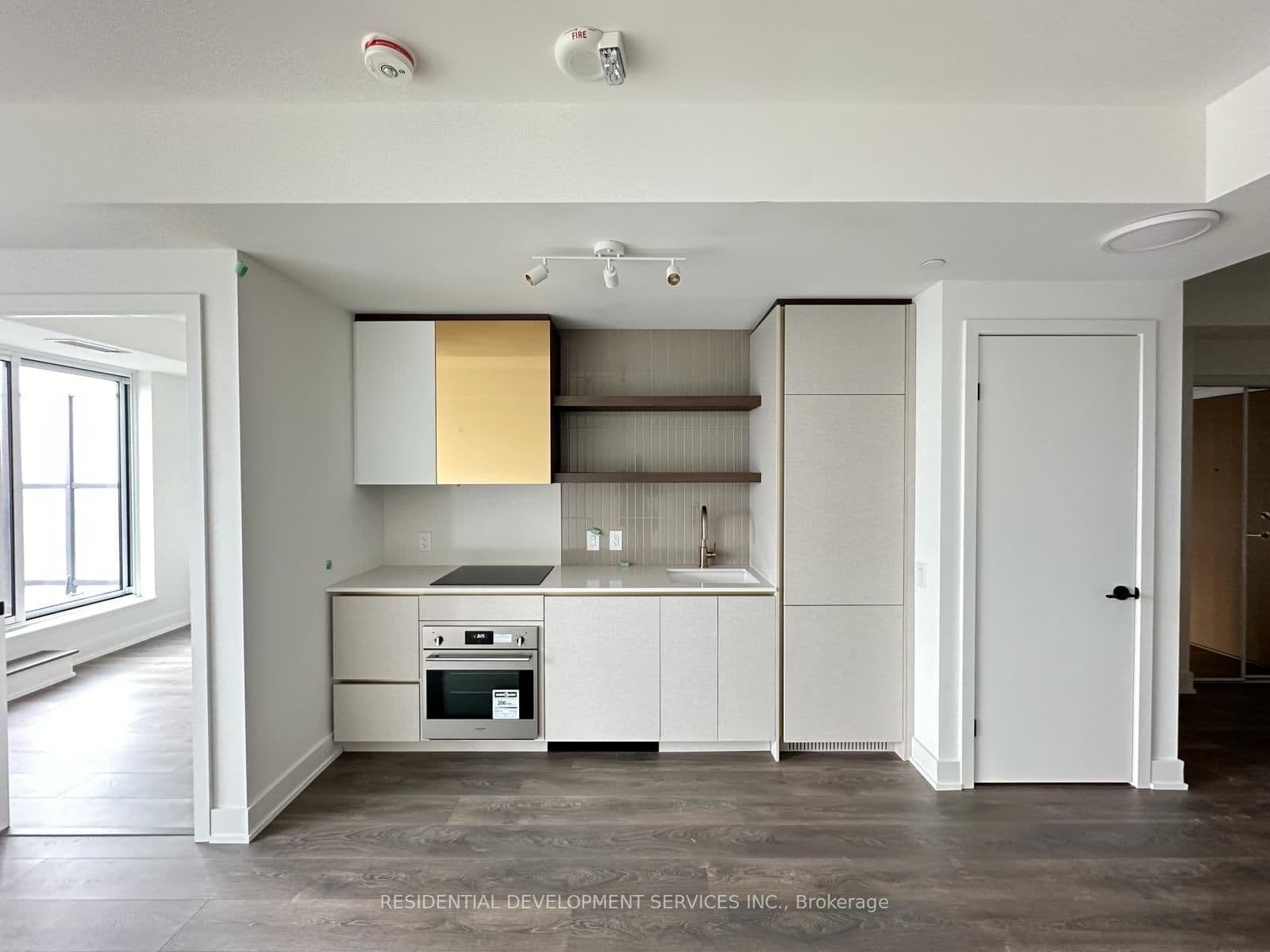 1285 Queen Street E, Unit 511