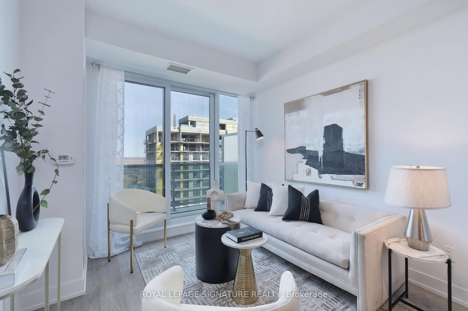 2550 Simcoe Street N, Unit PH12