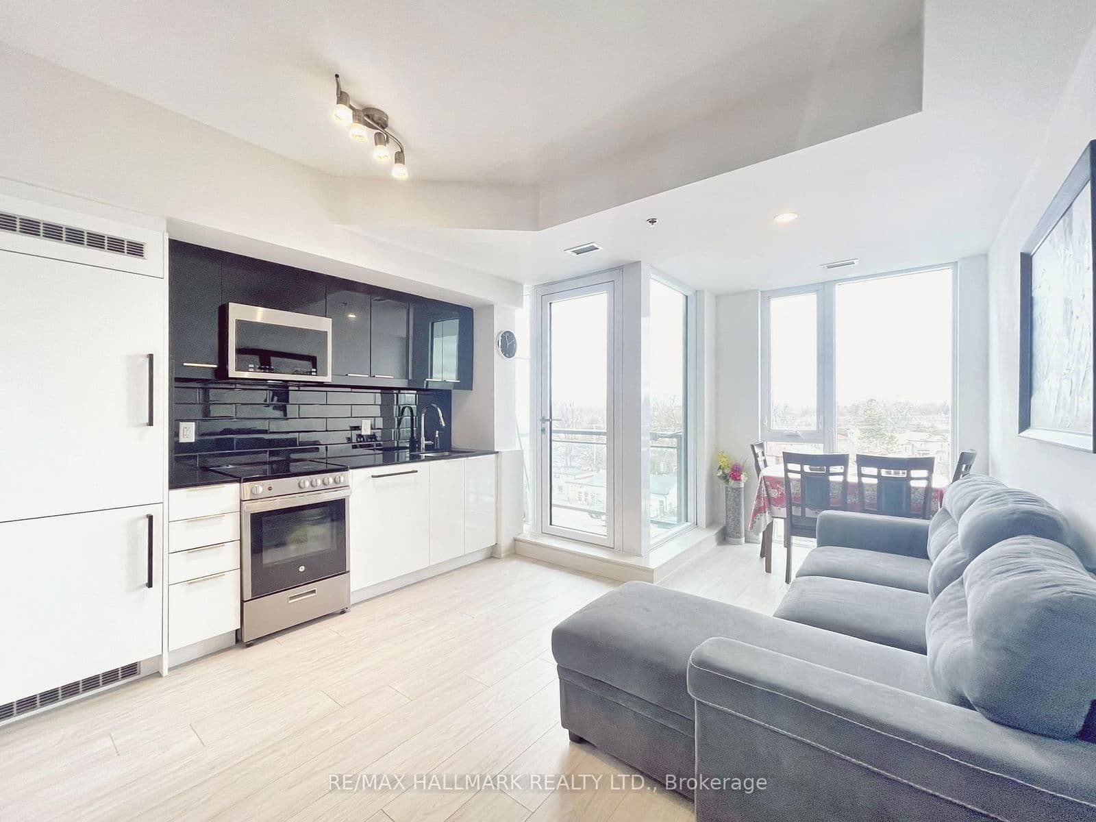 90 Glen Everest Road, Unit 604