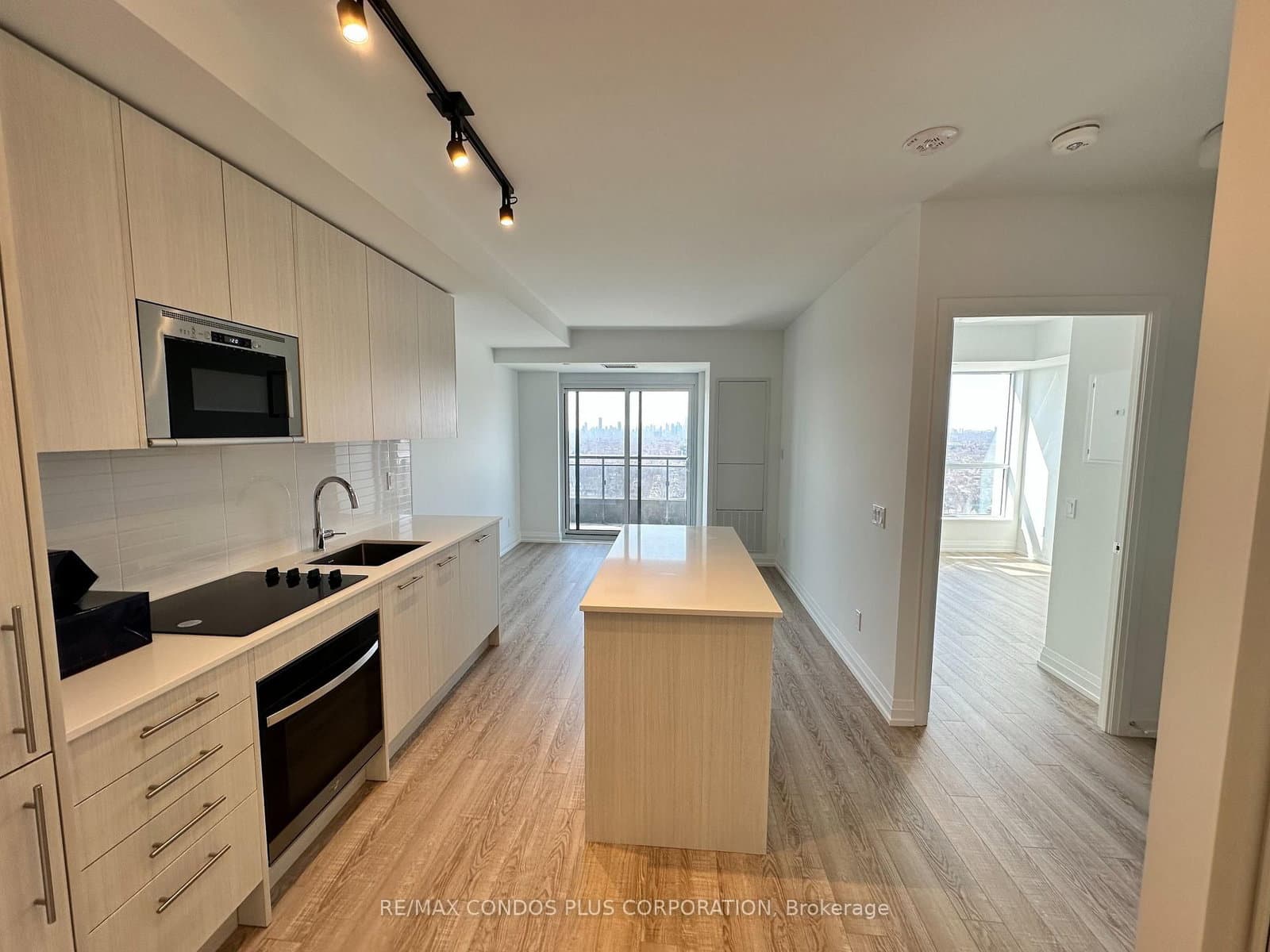 286 Main Street, Unit 2211