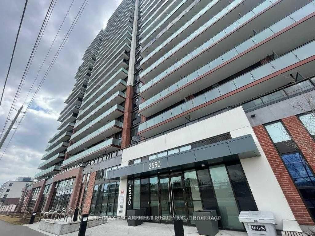 2550 Simcoe Street N, Unit 408
