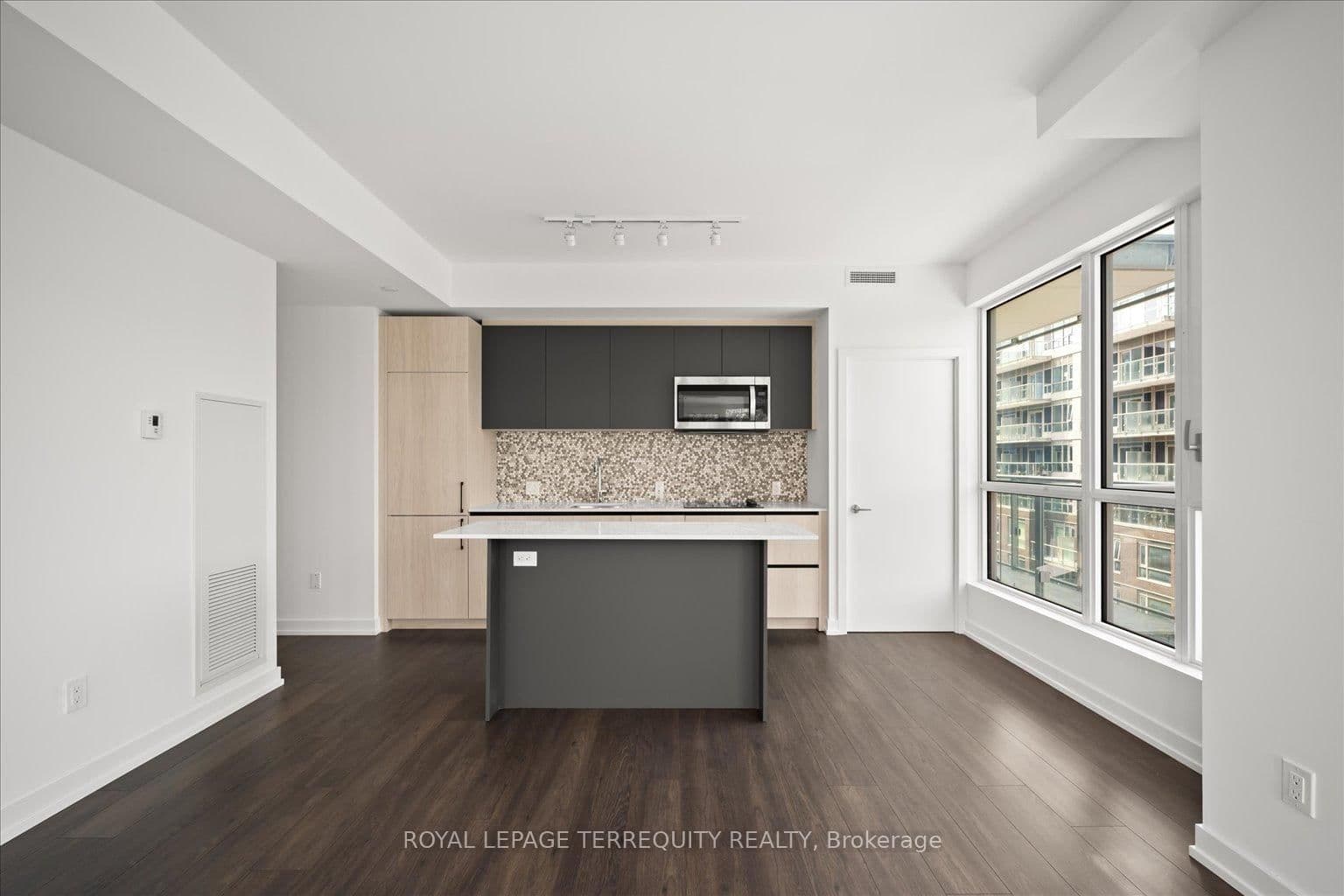 150 Logan Avenue, Unit 531