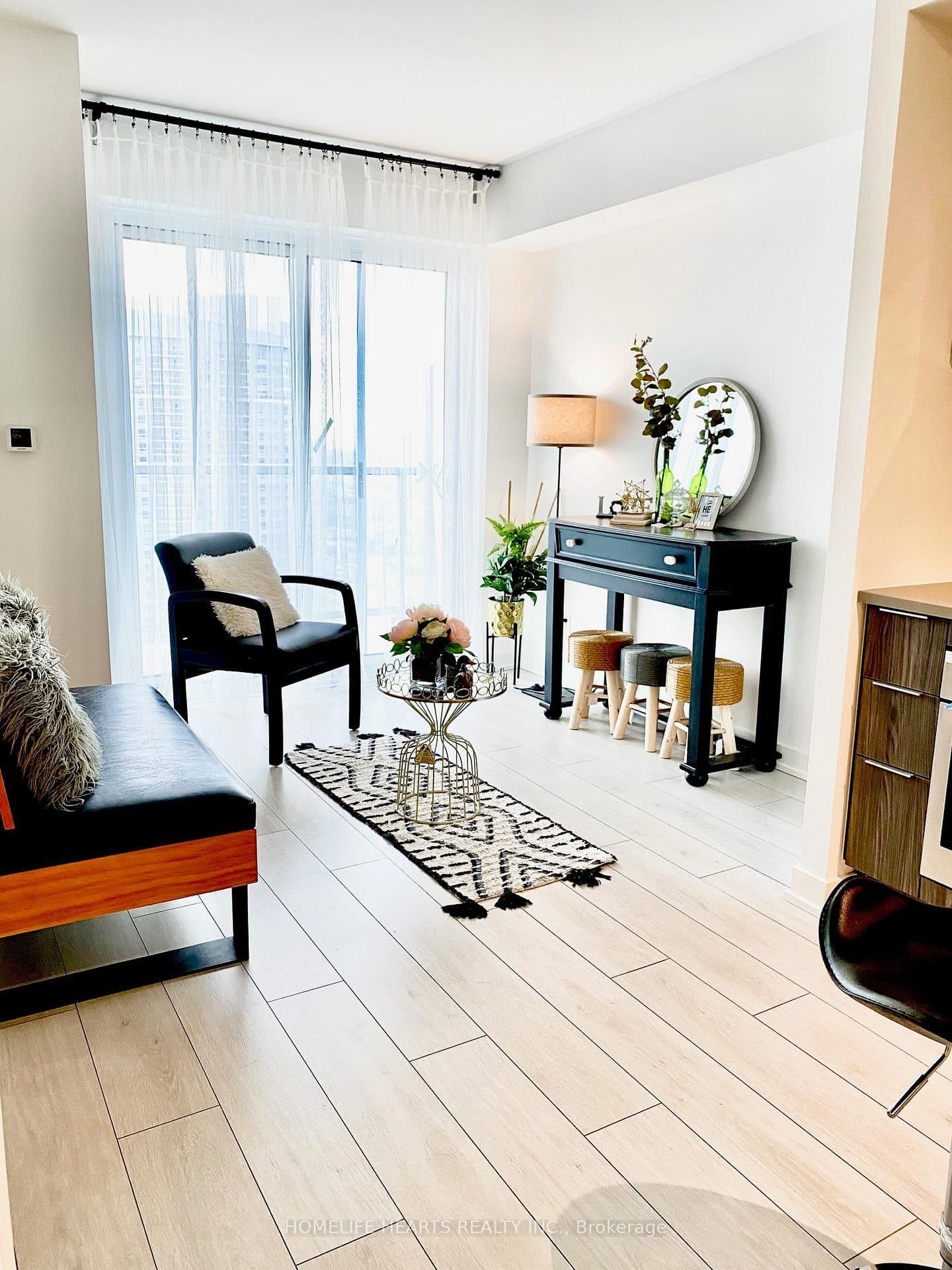 2033 Kennedy Road, Unit 3606