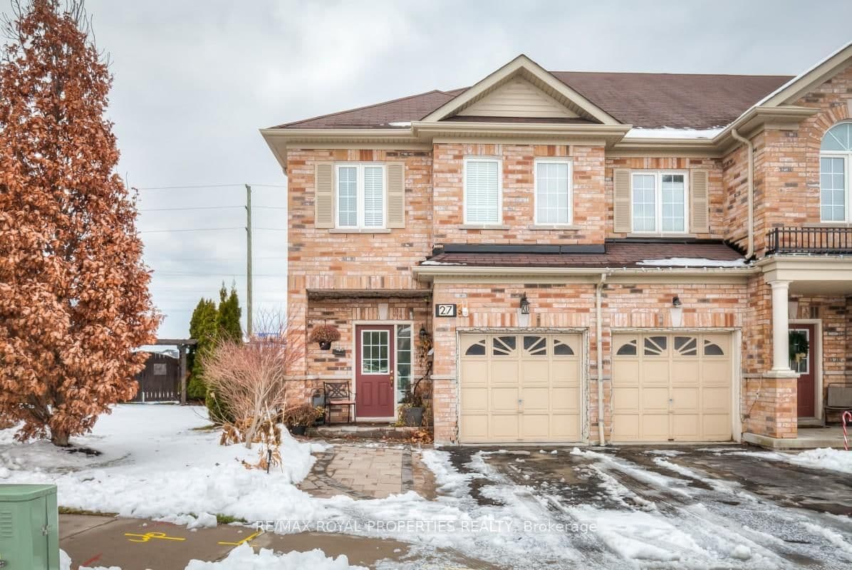 27 Summerside Avenue