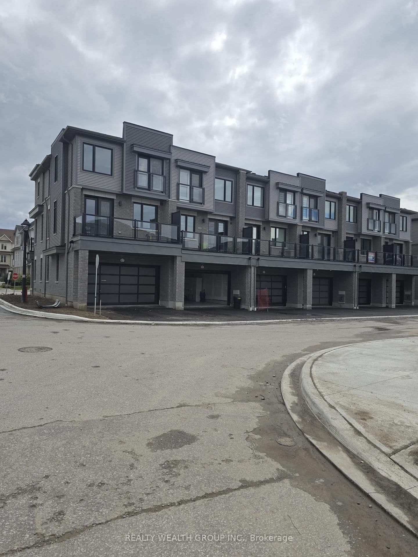 87 Sorbara Way