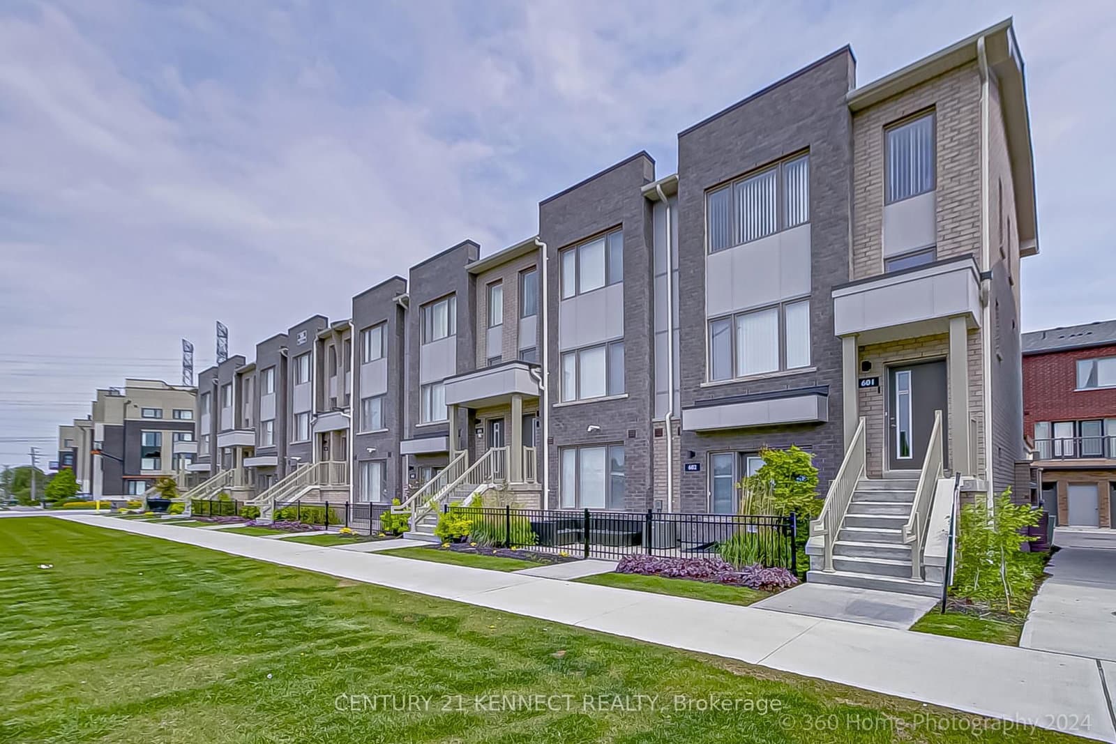 1525 Kingston Road, Unit 601