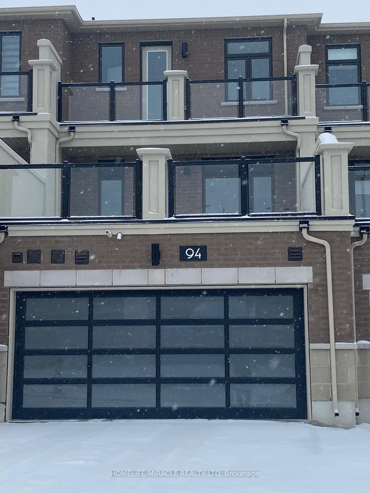 94 Robert Eaton Avenue