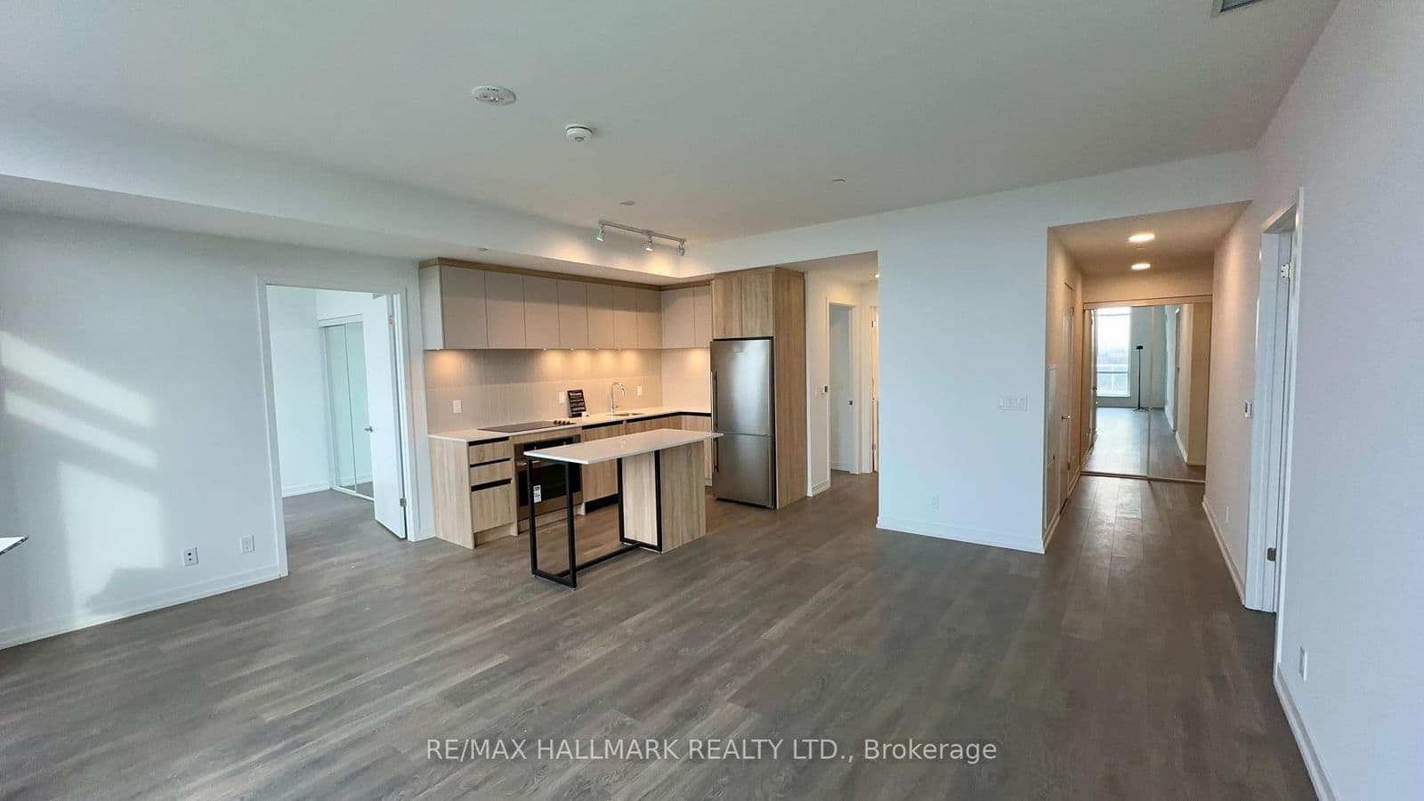 8 Beverly Glen Boulevard, Unit 812