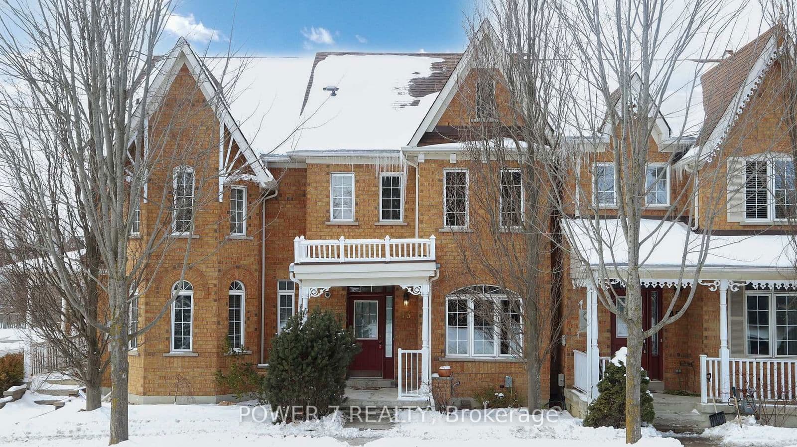 43 Queen's Plate Drive