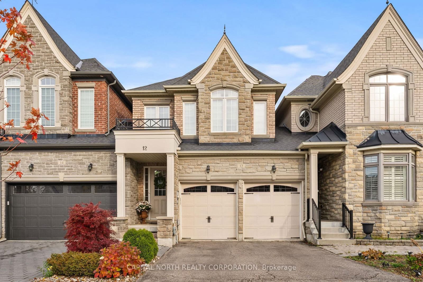 12 Alex Campbell Crescent