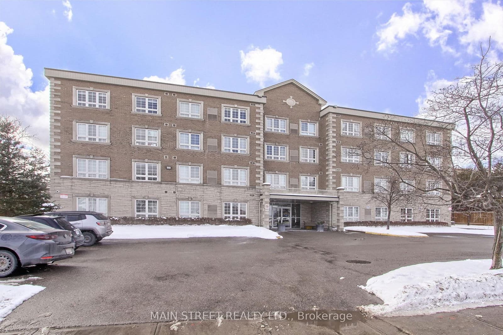 112 SIMCOE Road, Unit 405