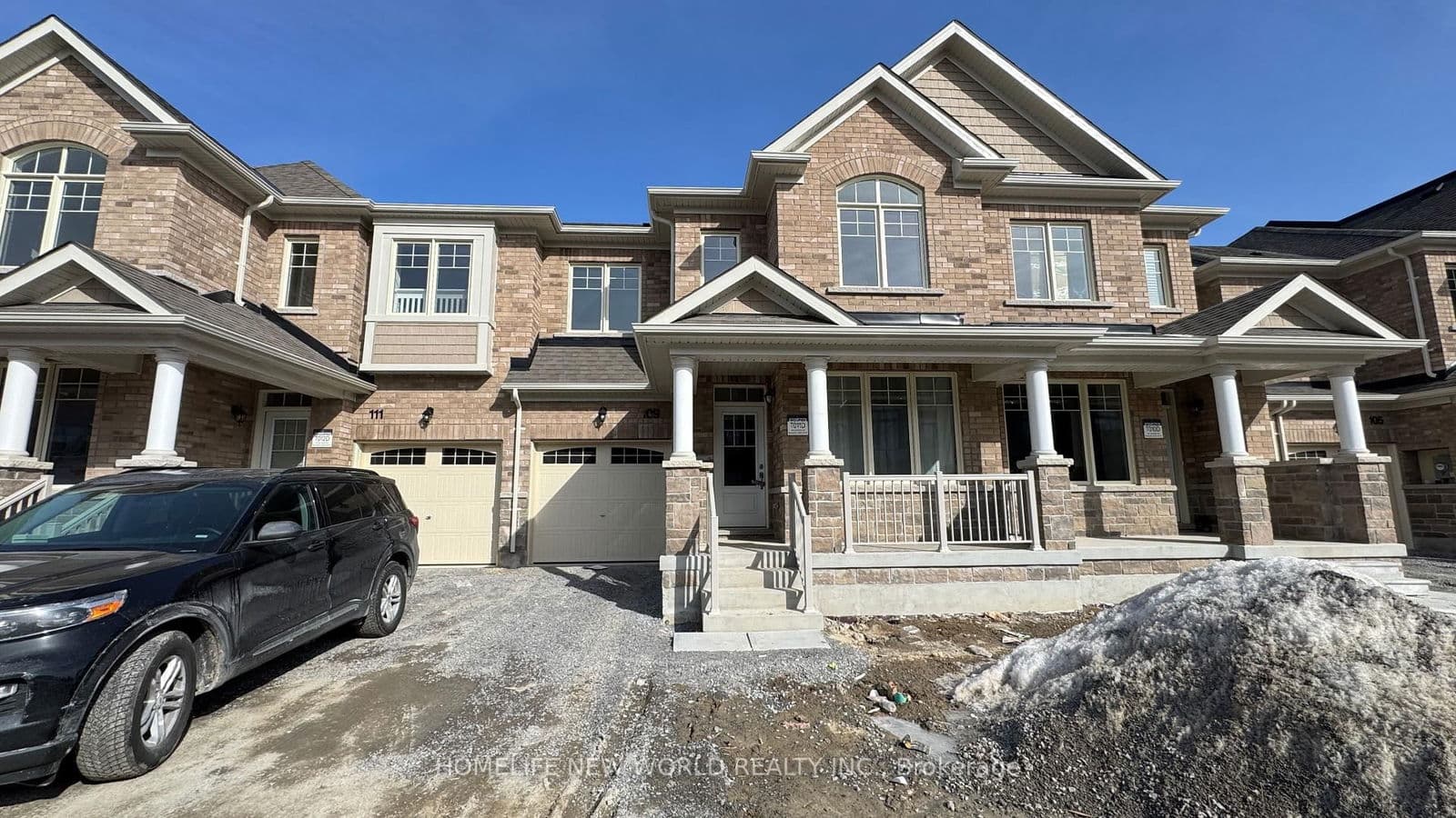 109 kenneth Rogers Crescent