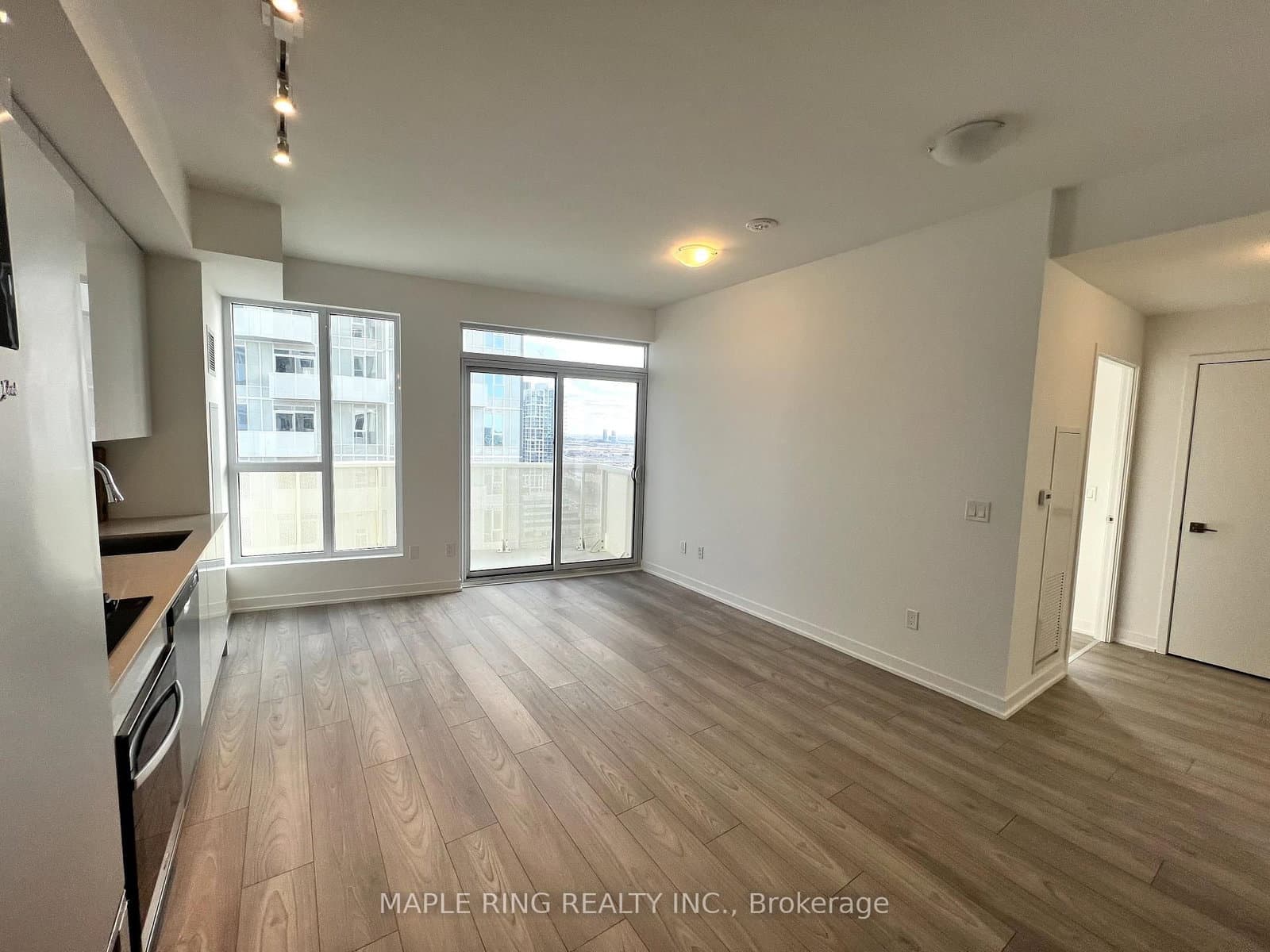 498 Caldari Road, Unit 1923