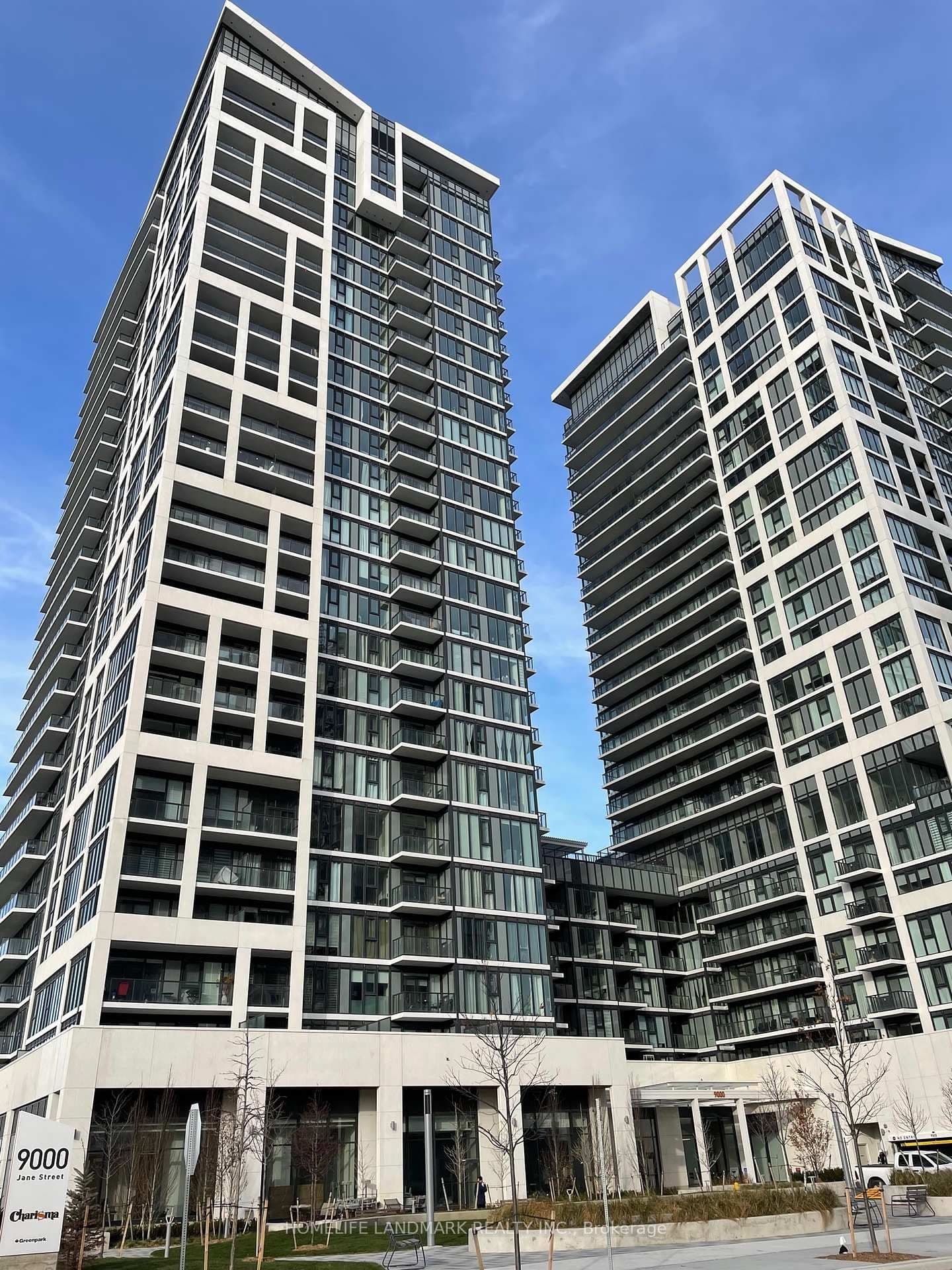9000 Jane Street, Unit 1216