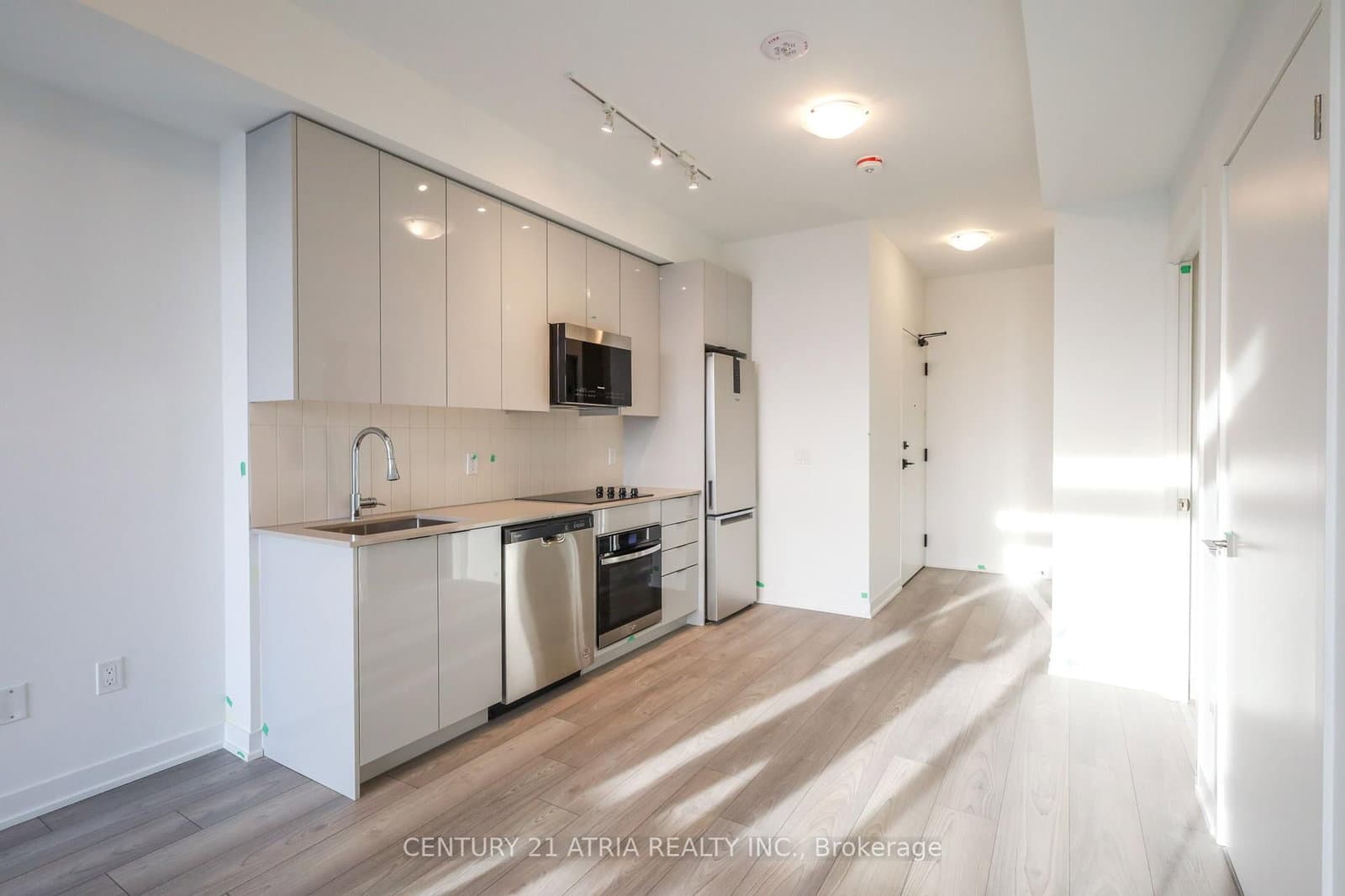 10 Abeja Street, Unit 1612