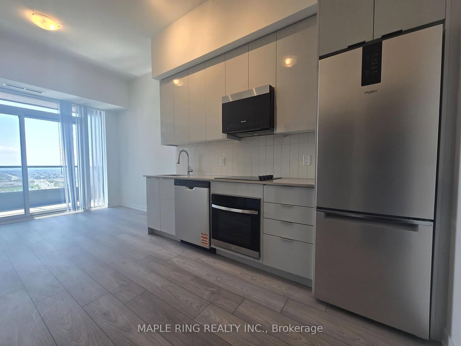 10 Abeja Street, Unit 2701