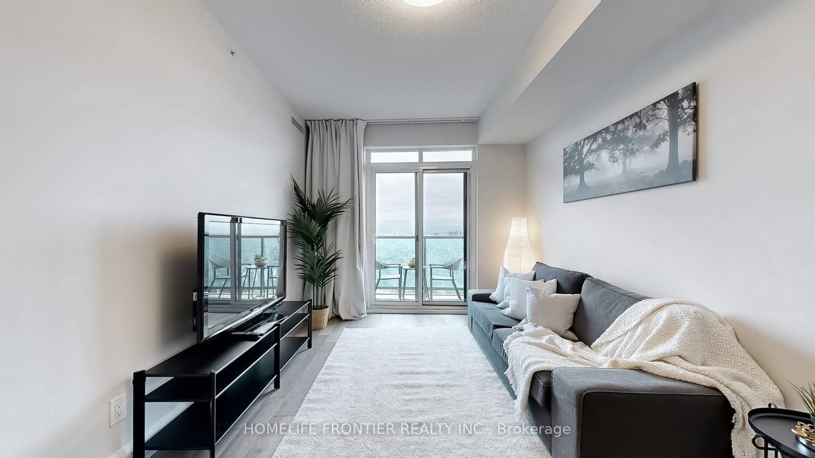 7161 YONGE Street, Unit 2528