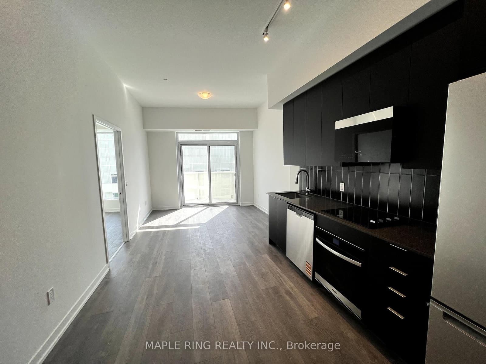 10 Abeja Street, Unit 2706