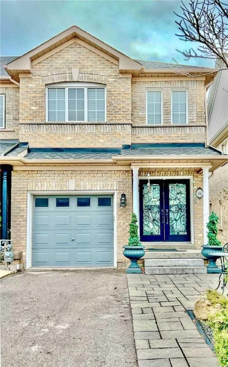 96 Benjamin Hood Crescent