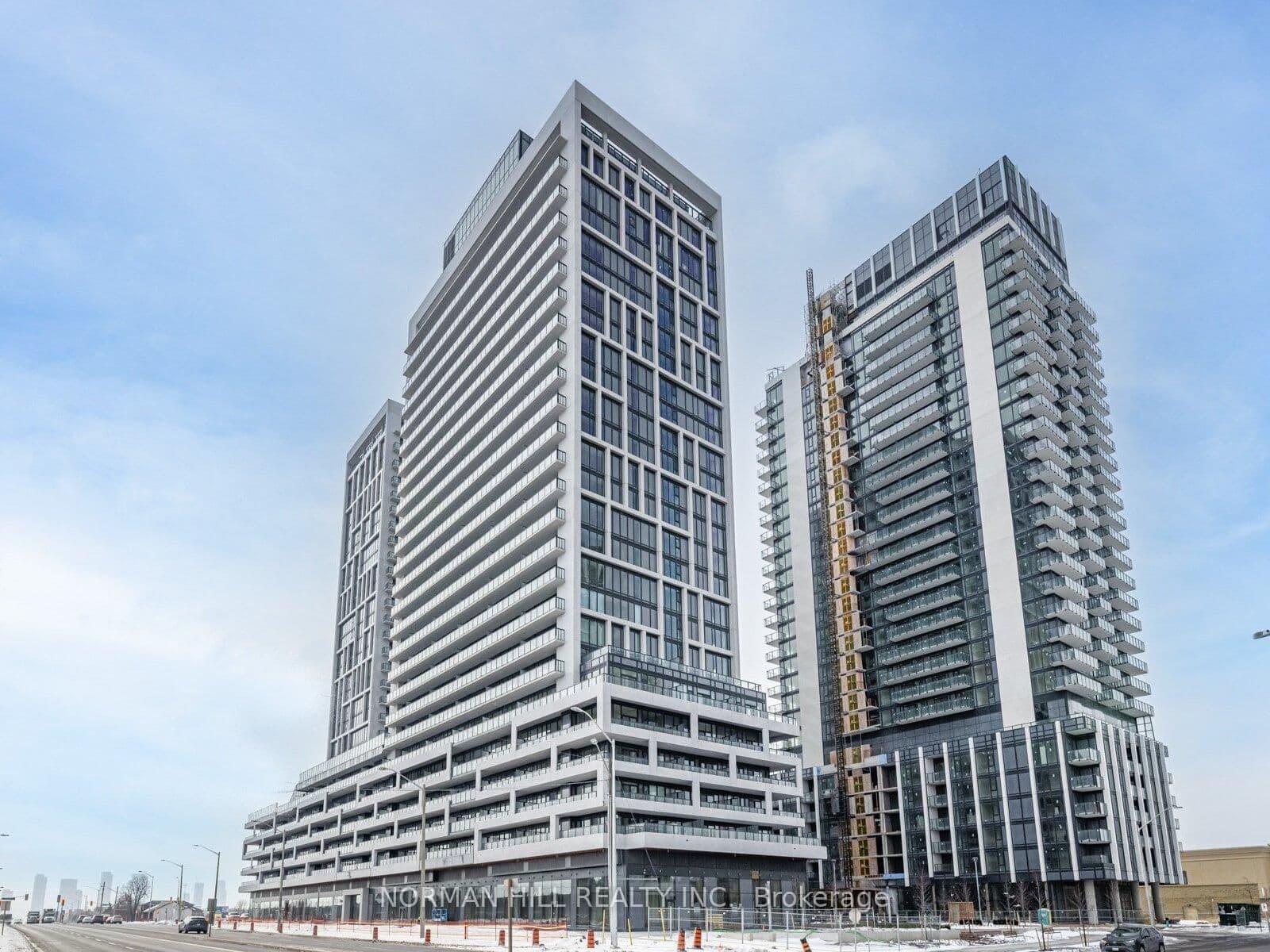 8960 Jane Street, Unit 1917