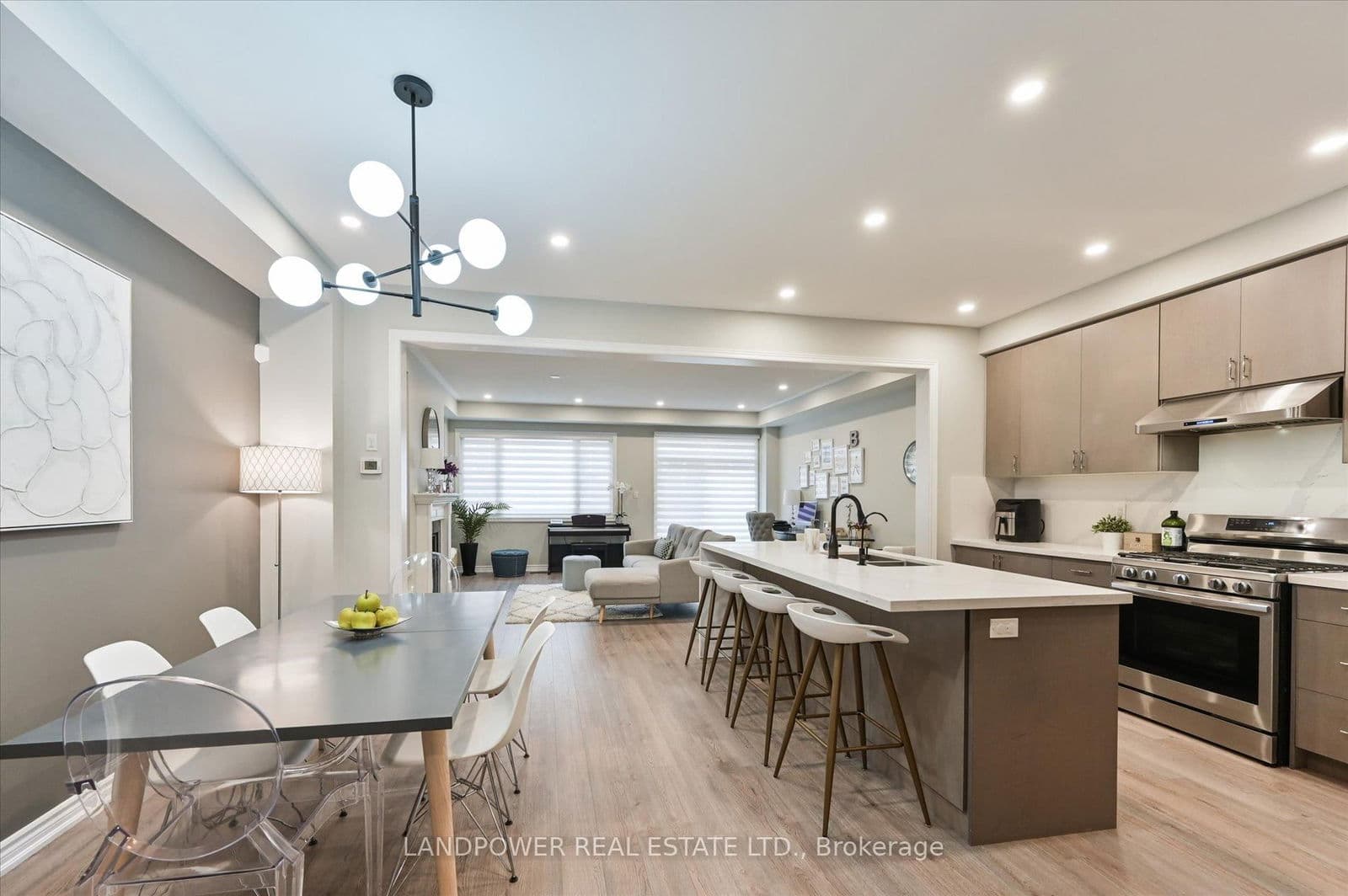 157 Boundary Boulevard